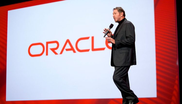 laid-off-oracle-workers-tried-to-negotiate-better-severance-oracle-said-no. 